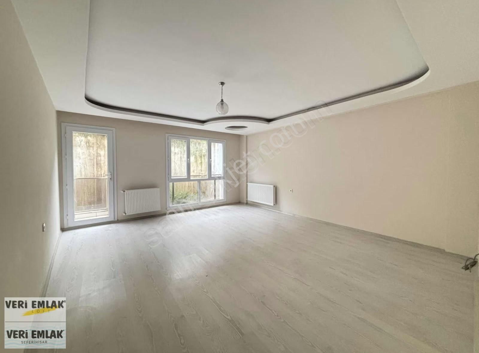 Seferihisar Hıdırlık'ta K.mutfak Doğalgazlı Kiralık 3+1 Daire