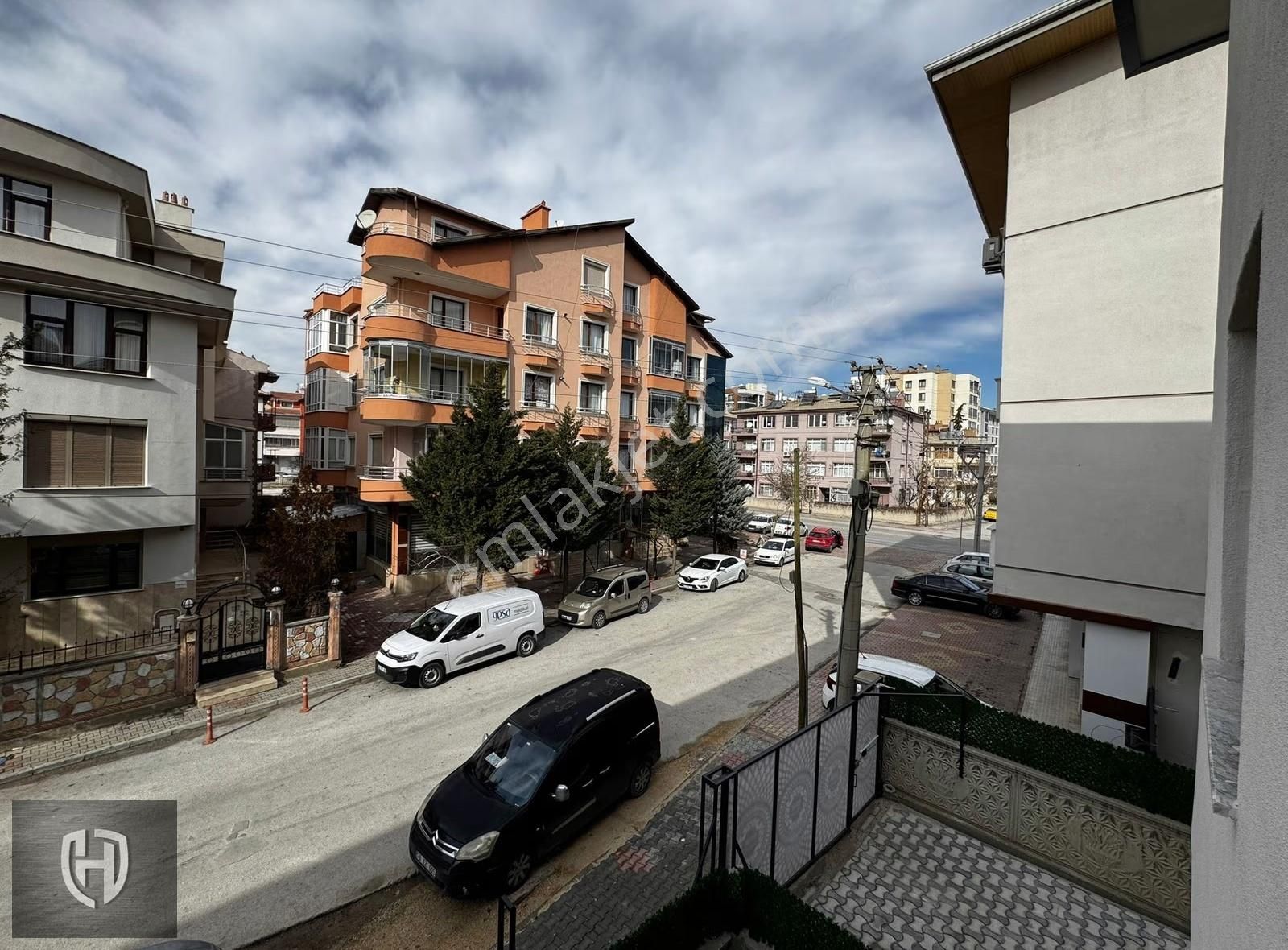 Meram Alavardı Mahallesinde Sıfır 4,5+1 Daire - Görsel 4