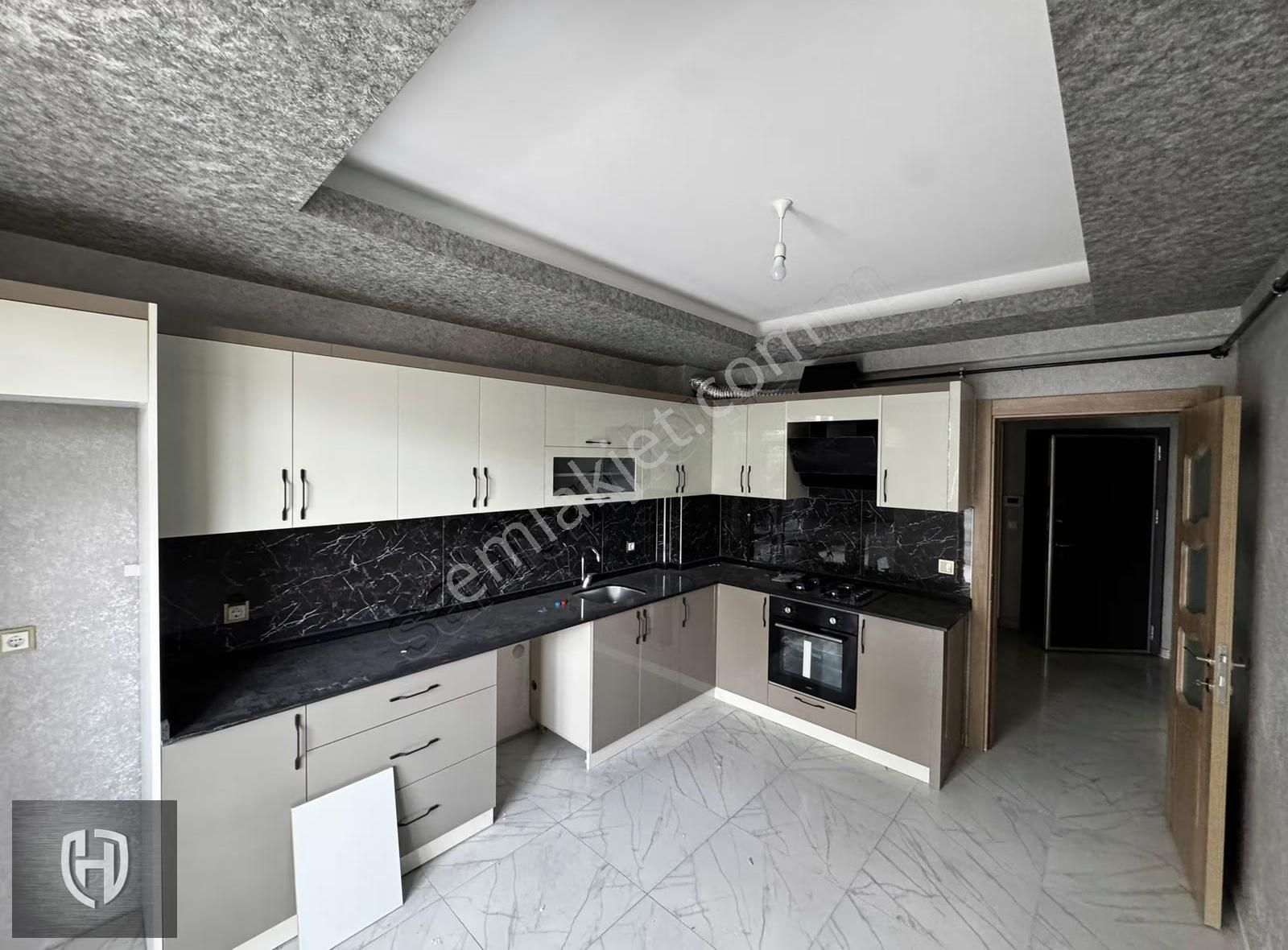 Meram Alavardı Mahallesinde Sıfır 4,5+1 Daire - Görsel 3