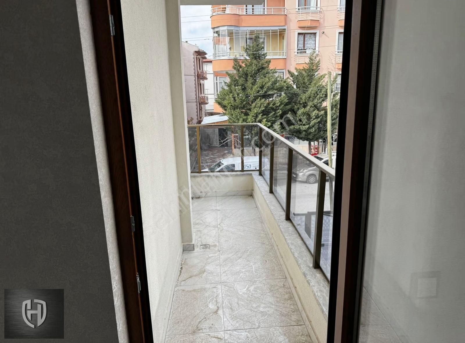 Meram Alavardı Mahallesinde Sıfır 4,5+1 Daire - Görsel 16