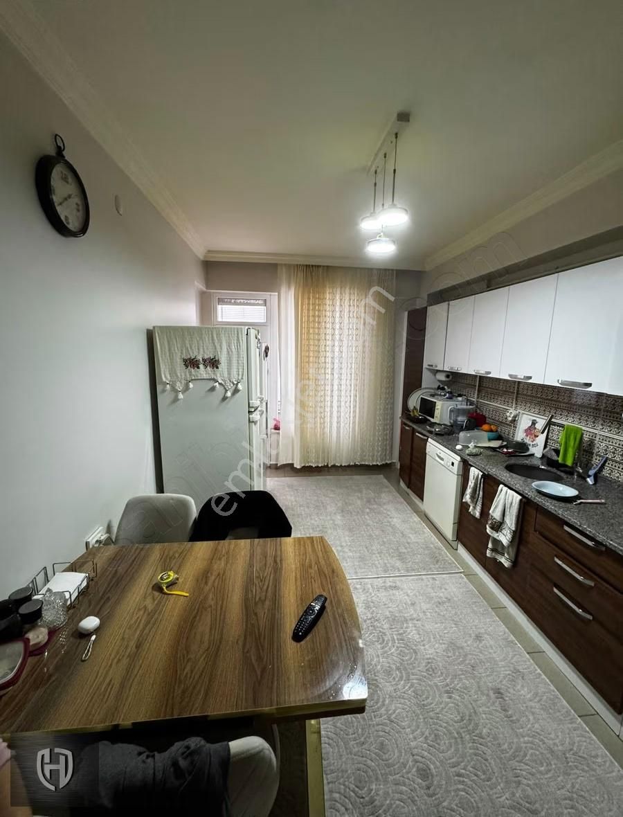 Sancak Mahallasinde Altınoluk Cami Karşısı 3+1 Satılık Daire - Görsel 3