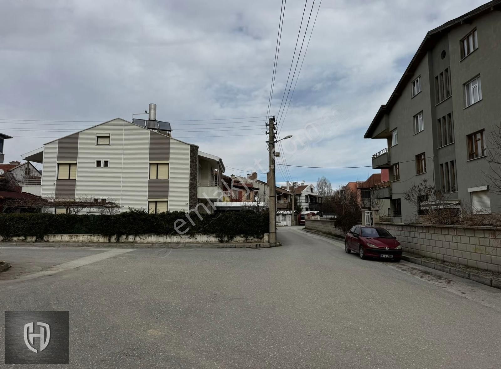 Meram Alavardı Mah Hem Daire Hemde Frınlı Dükkan Satılık - Görsel 16