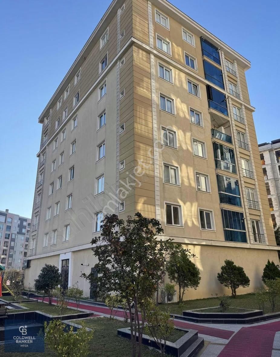 Beylikdüzü Park Gerdanya Sitesinde İçi Yenilenmiş Kıralık Daıre