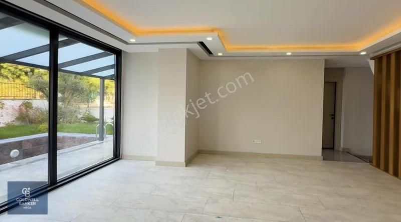 Beylikdüzü Gürpınarda Satılık Villa - Görsel 5