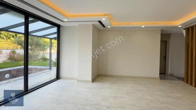 Beylikdüzü Gürpınarda Satılık Villa - Görsel 13