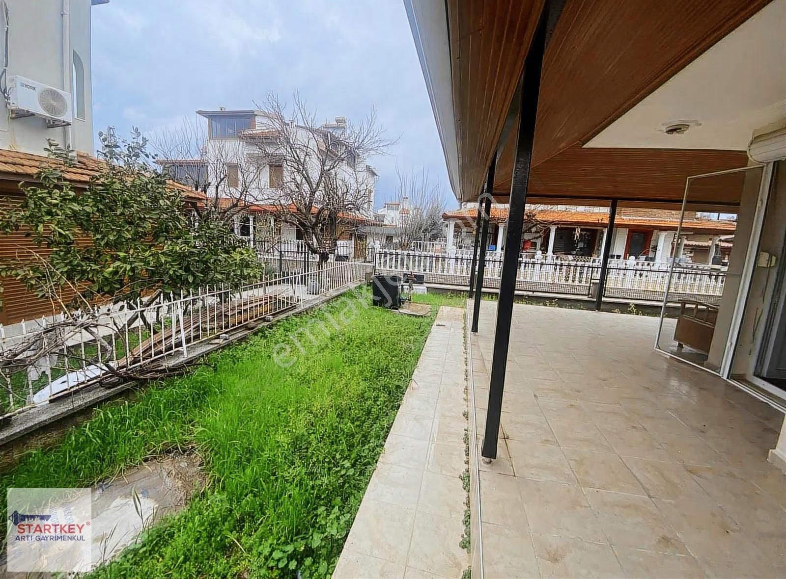 İzmir Dikili Mutlu Tatil Sitesinde 4+1 Satılık Villa - Görsel 22