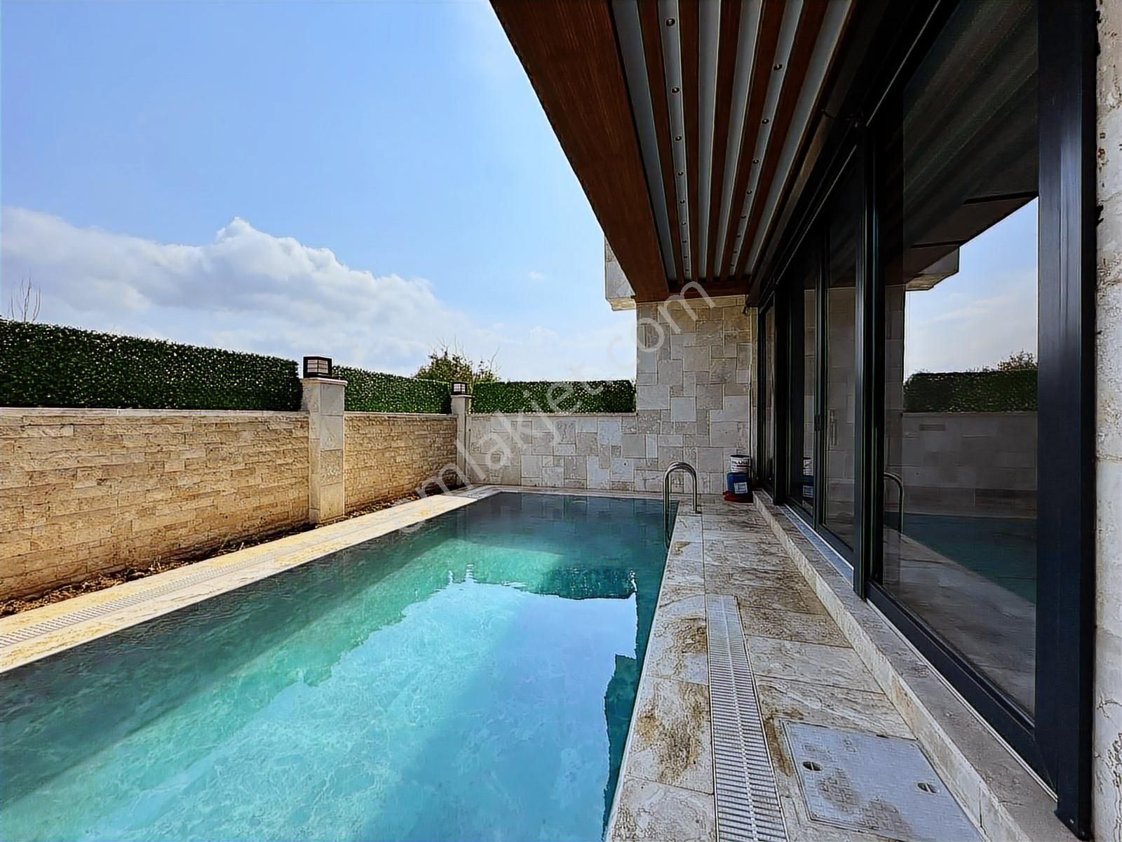 Antalya'da 450 M2 7+1 Havuz 4 Katlı Asansör Ultra Lüks İskanlı - Görsel 26