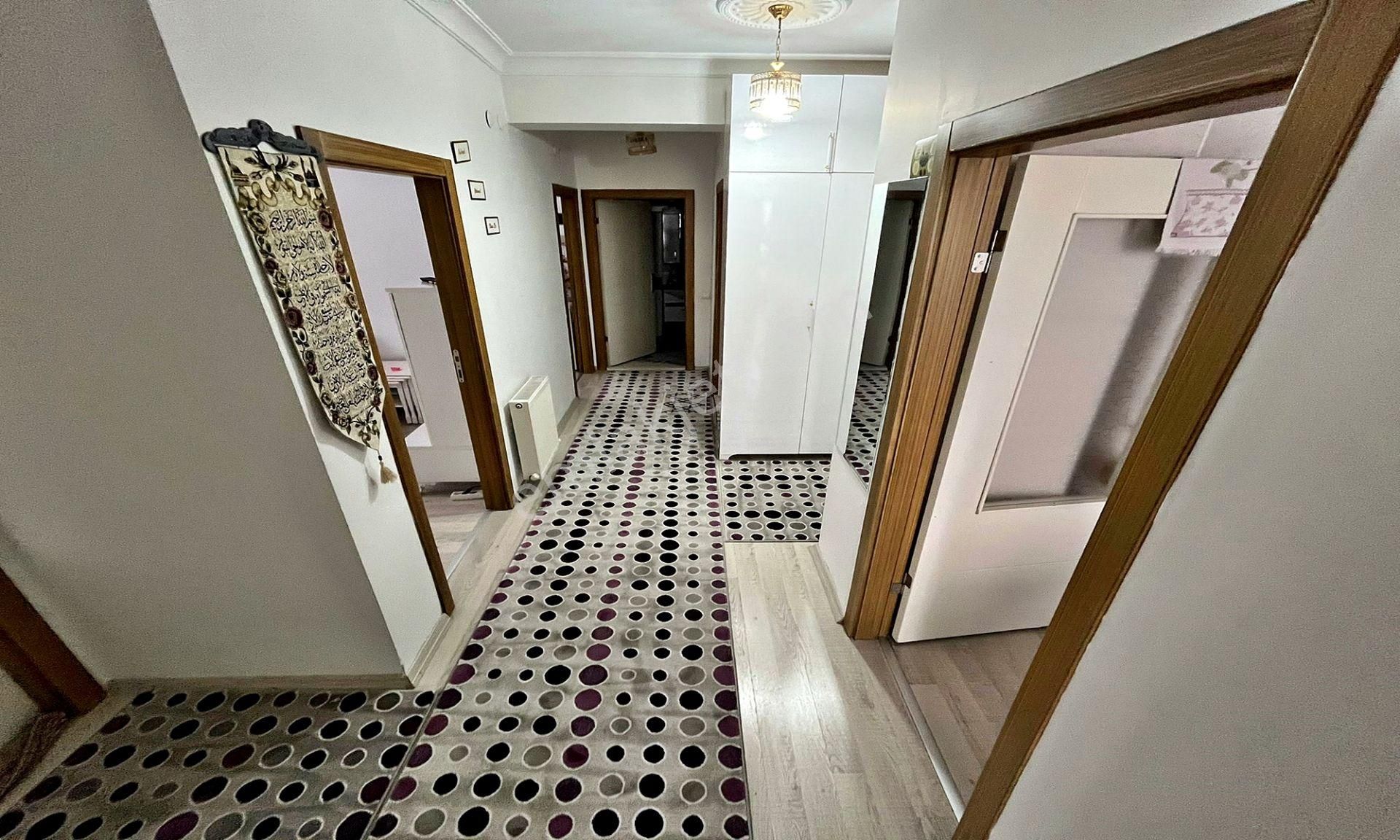 Mevlana Kültür Merkezi Yanı Katta Köşe Başı Full Yapılı 3+1 ! - Görsel 25