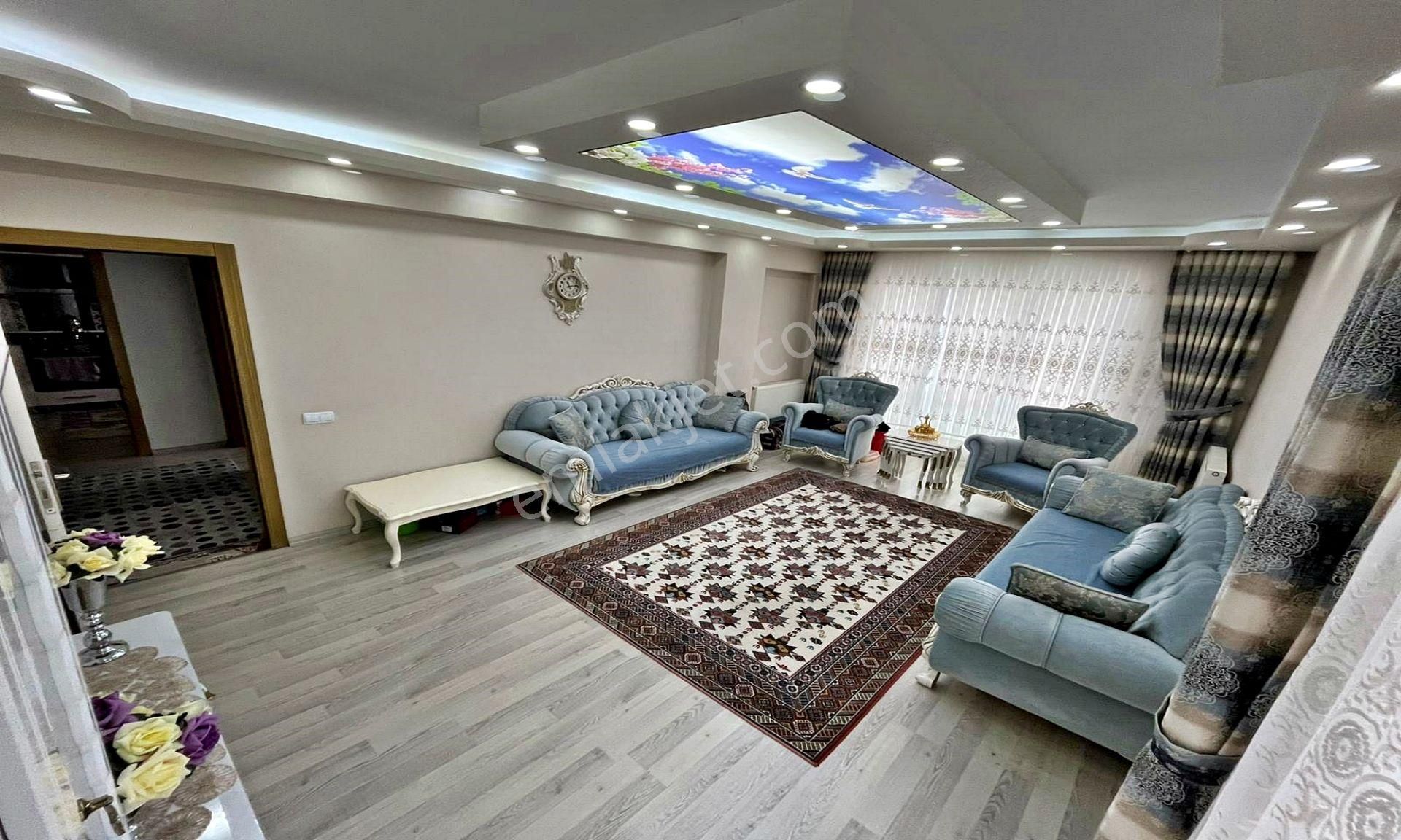 Mevlana Kültür Merkezi Yanı Katta Köşe Başı Full Yapılı 3+1 ! - Görsel 5