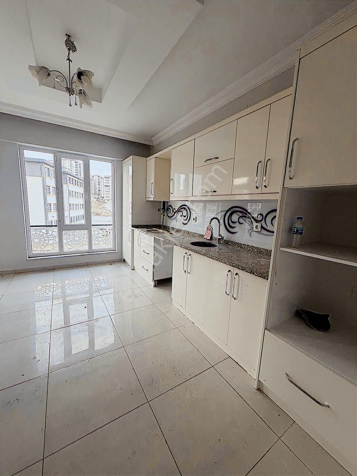 Karacaahmet Satılık 3+1 Daire