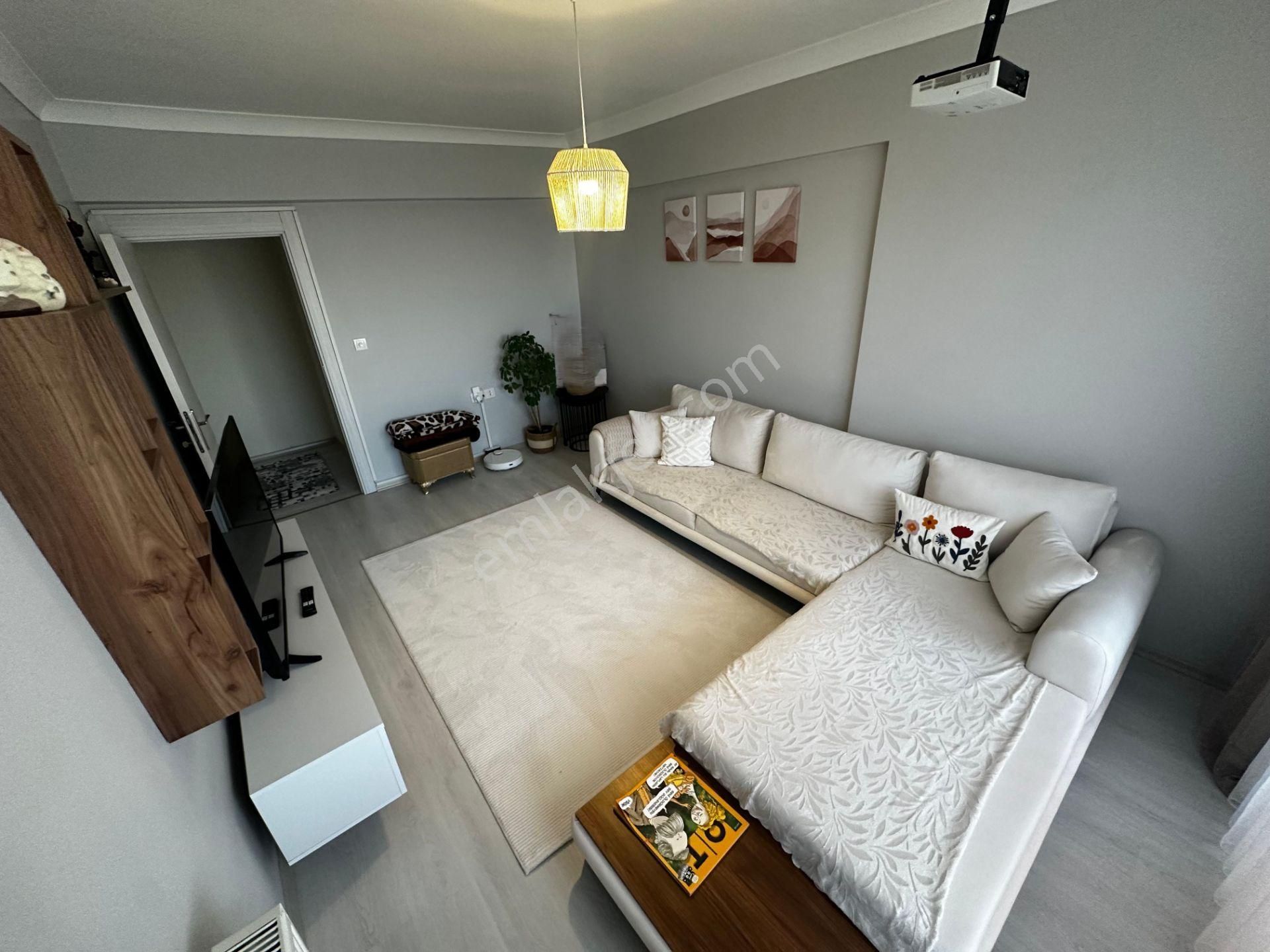 Kariyer'den Site İçinde Ultra Lux 2 Teras Balkonlu Full Manzaralı 3+1 Daire - Görsel 28