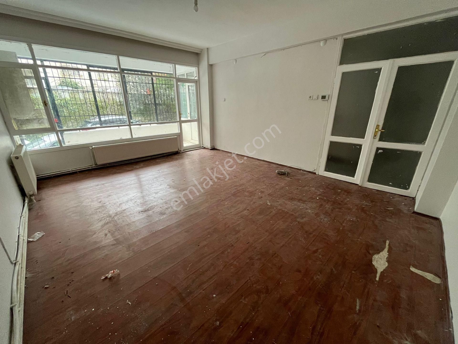 Asil'den Üçkuyularda Cadde Yanı 2+1 Otoparklı Temiz Daire - Görsel 2