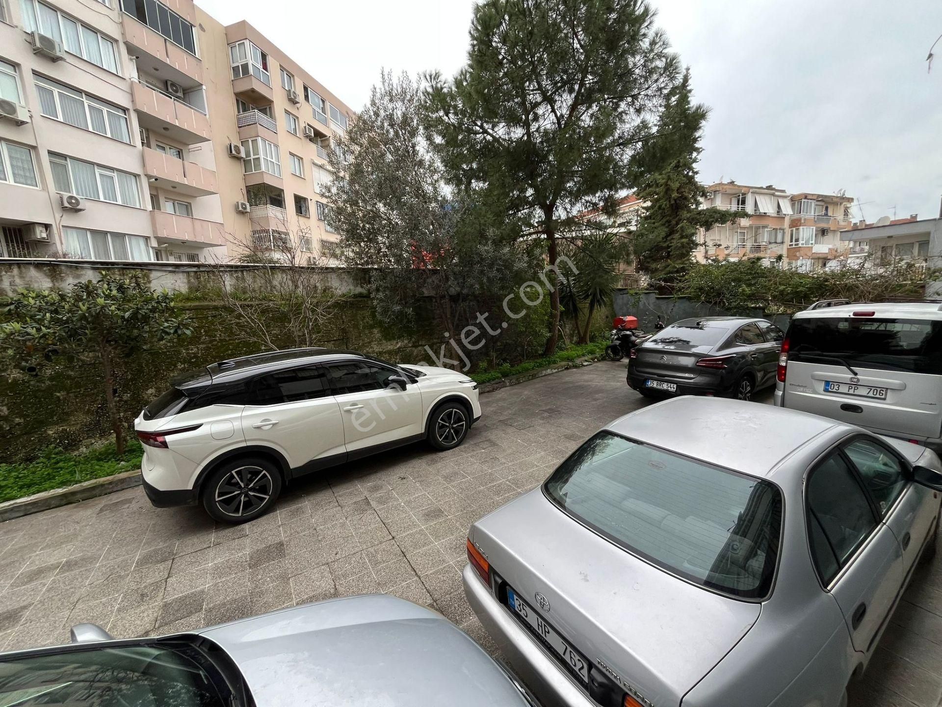 Asil'den Üçkuyularda Cadde Yanı 2+1 Otoparklı Temiz Daire - Görsel 7