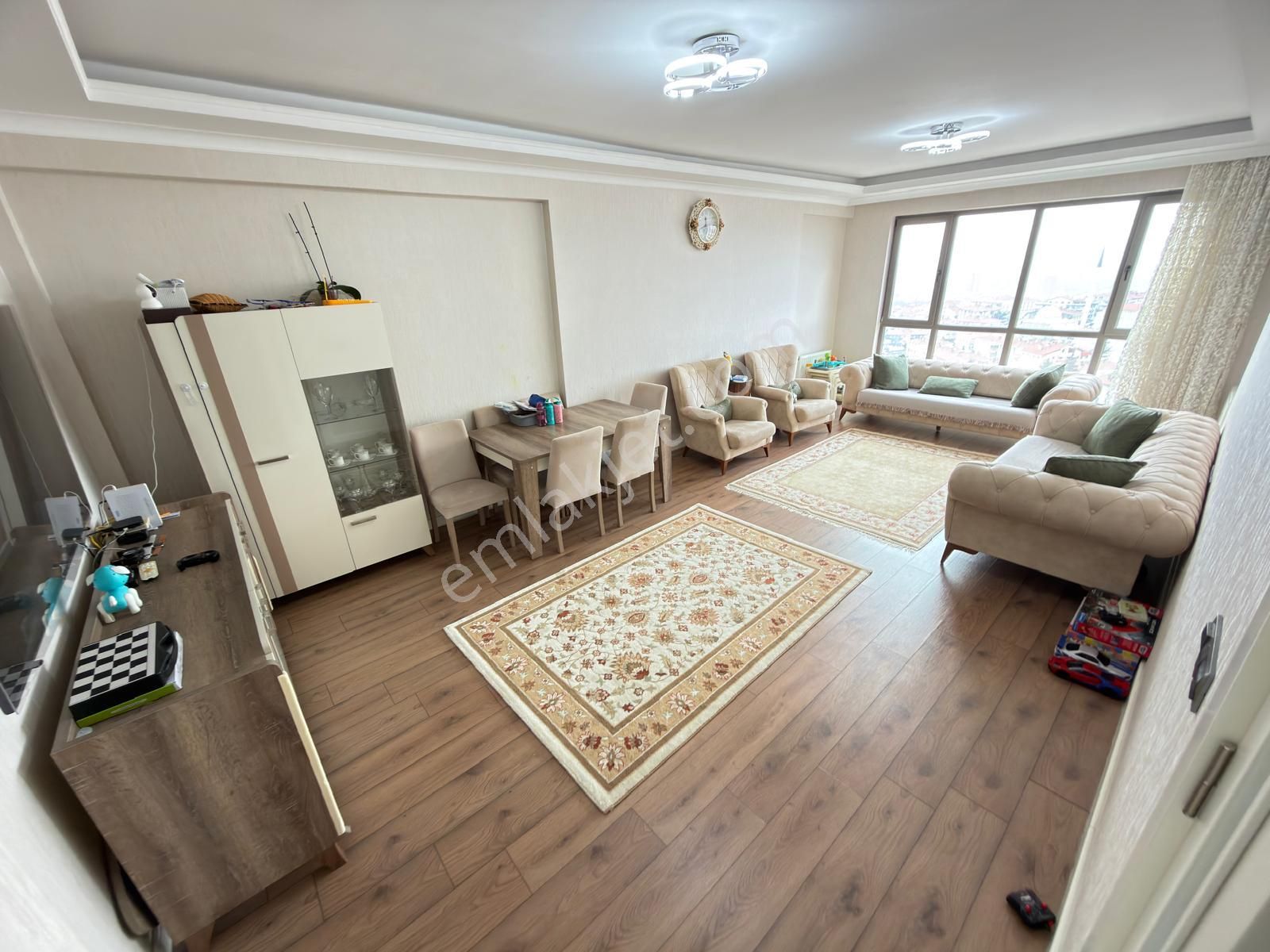 Kariyer'den Selçuklu Sitelerinde 3+1 24.kat Ultra Lüx Güney Ön Cephe Daire - Görsel 3