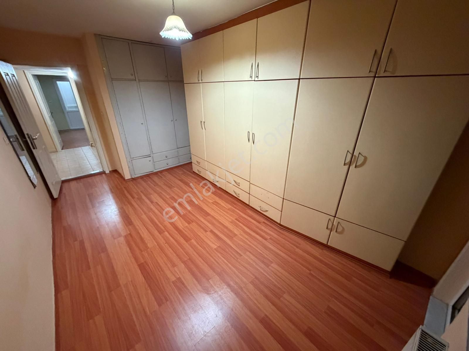 Saltak Caddesinde Ara Kat Masrafsız Daıre - Görsel 6