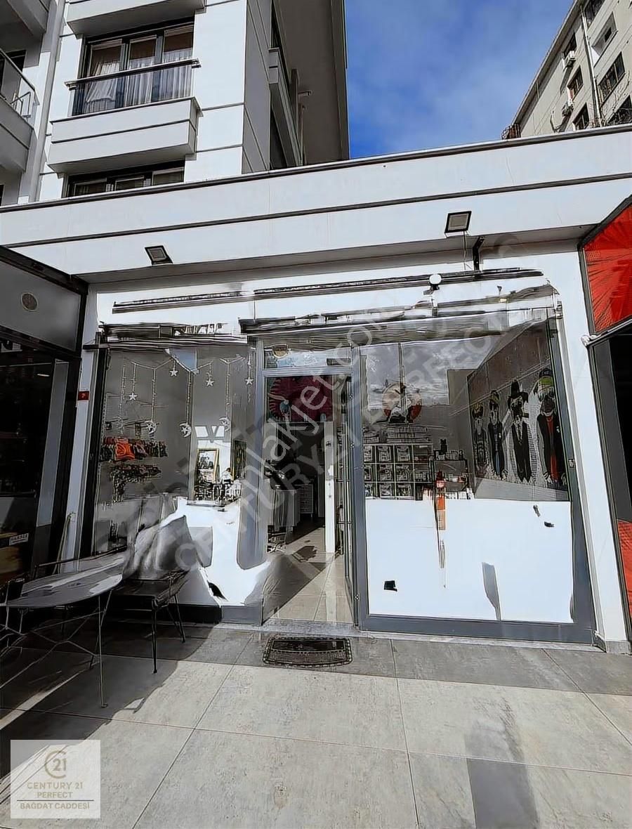 Bostancı'da Kiralık Ön Kullanımlı Dükkan Cadde Üstü Özel Konumda - Görsel 4