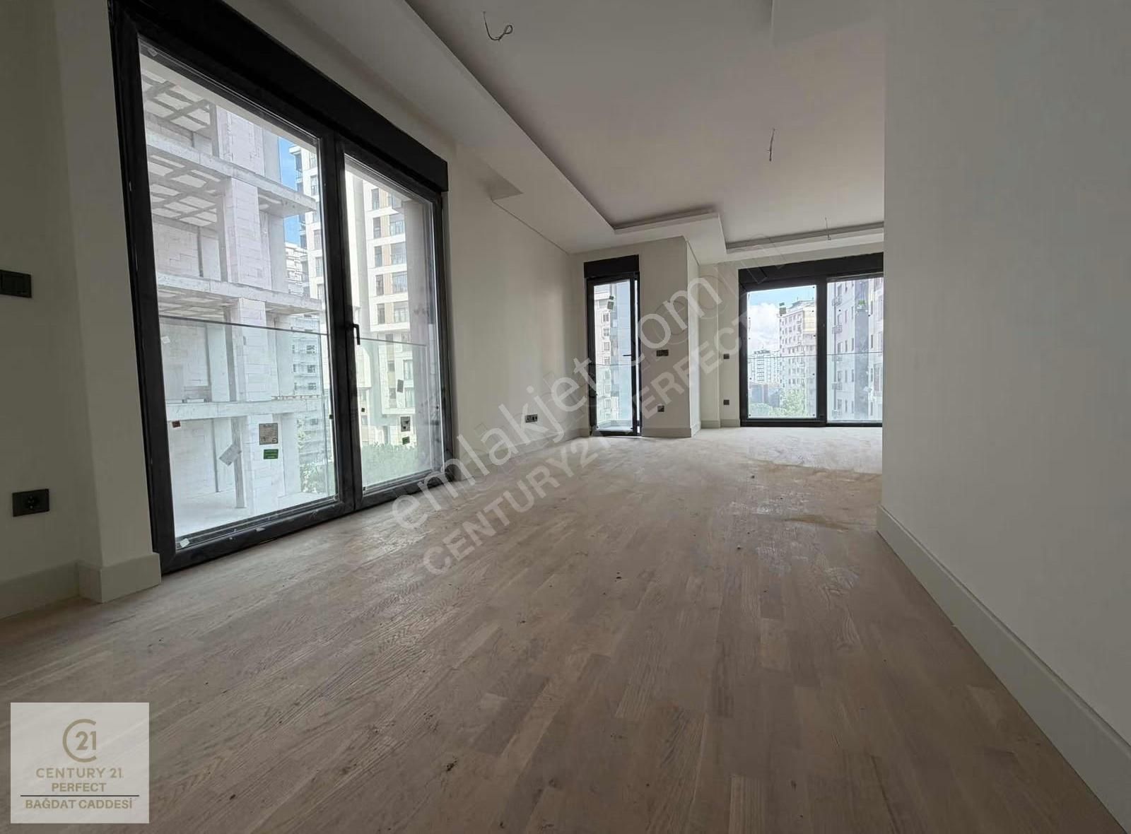 Suadiye Ayşe Çavuş Caddesi'nde 2+1 Kiralık Daire Yeni Bina - Görsel 4