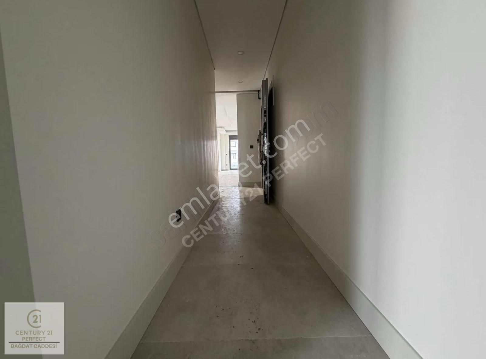 Suadiye Ayşe Çavuş Caddesi'nde 2+1 Kiralık Daire Yeni Bina - Görsel 17