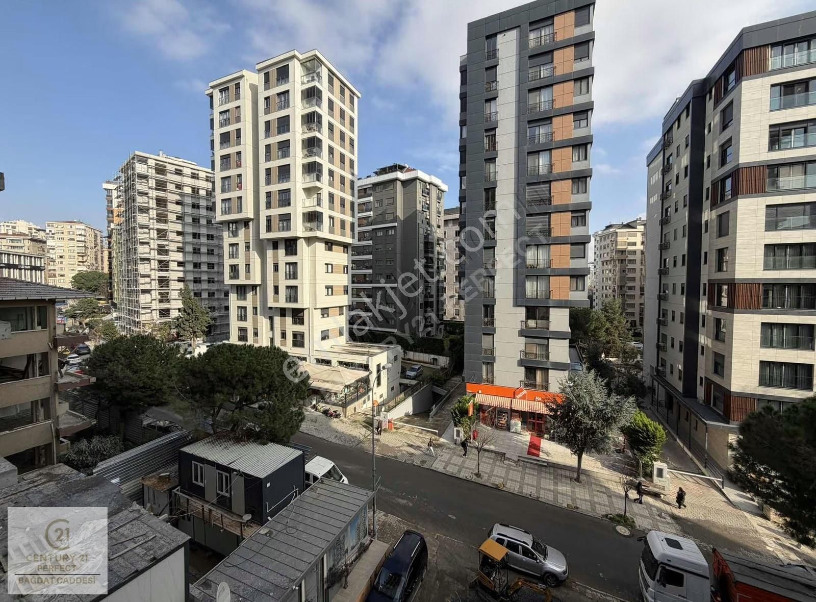 Suadiye Ayşe Çavuş Caddesi'nde 2+1 Kiralık Daire Yeni Bina - Görsel 26