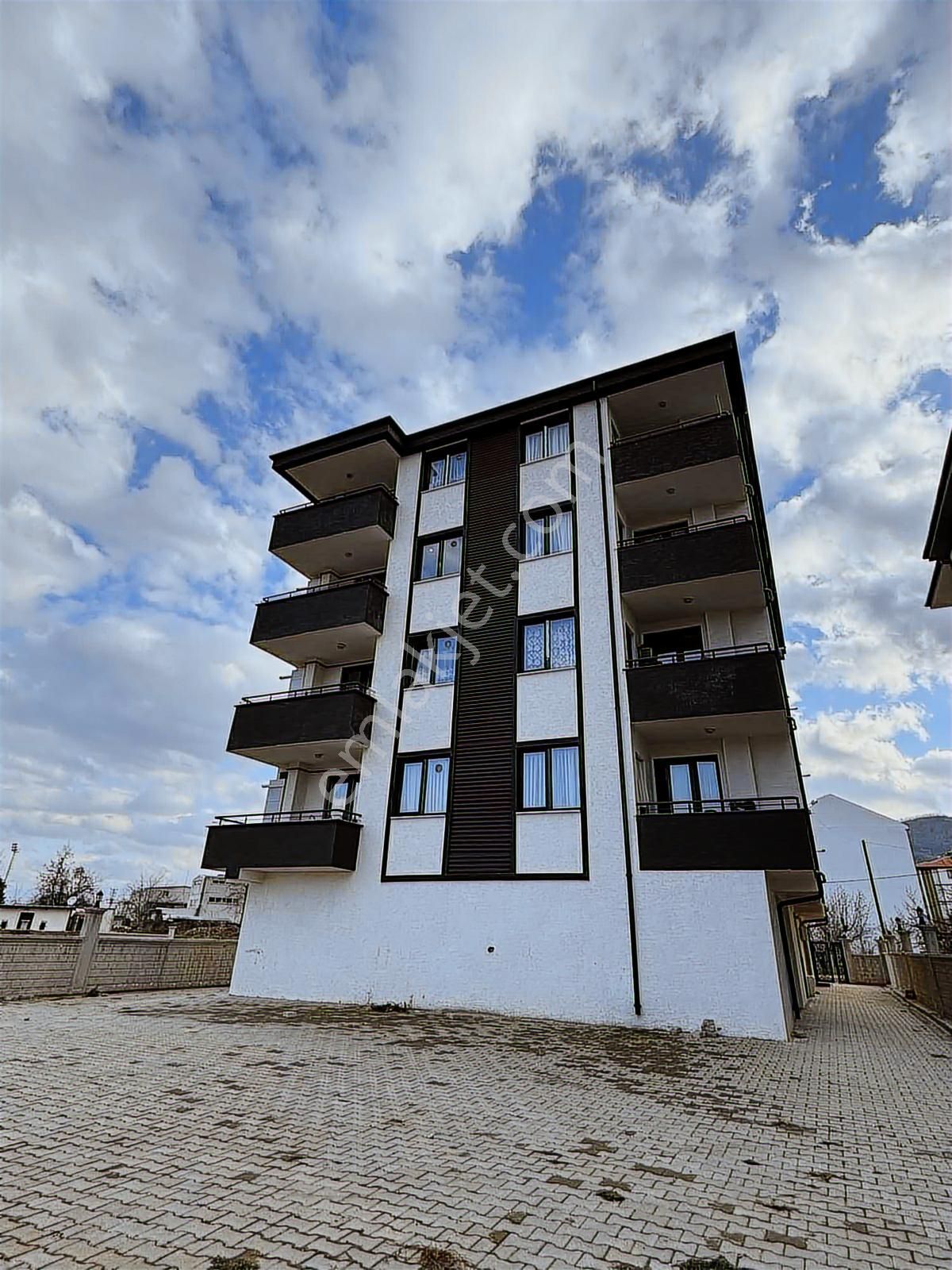 Cerrah Mahallesı'nde Yatırım Fırsatı 2+1 Daireler - Görsel 9