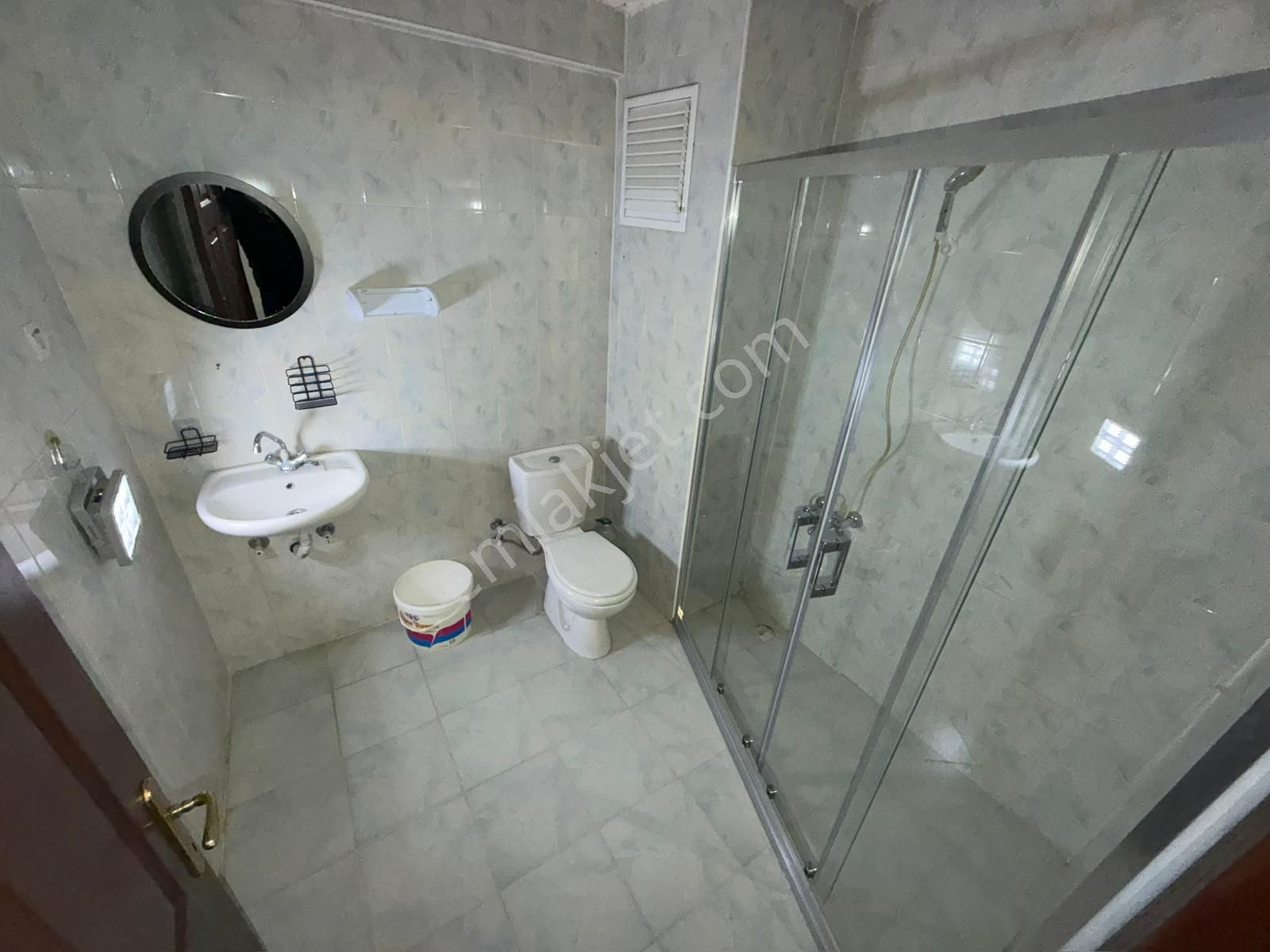 İncirli Barışyolu Caddesi'nde Ara Katta Geniş Çift Balkon 3+1 Daire - Görsel 18