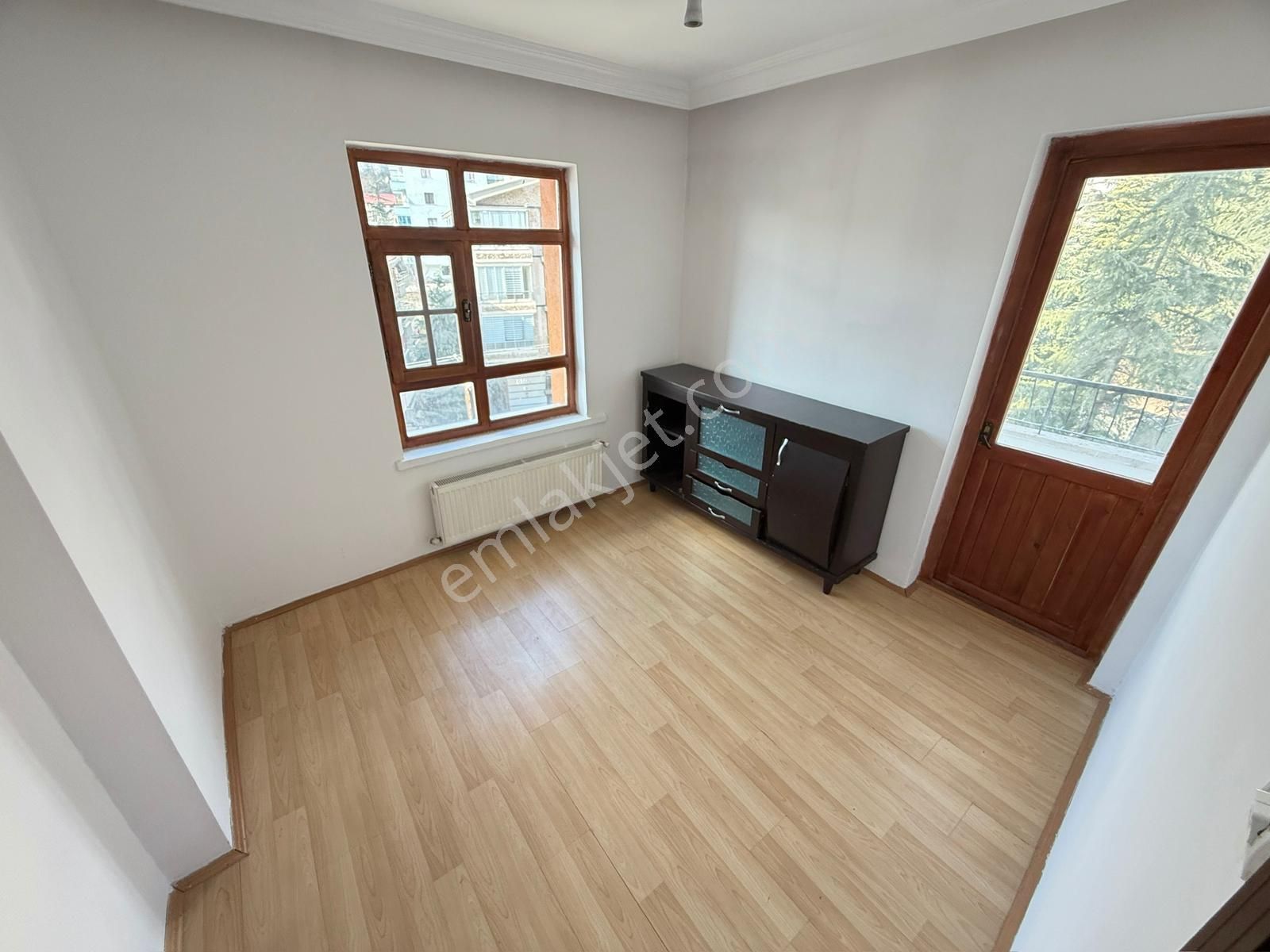 İncirli Barışyolu Caddesi'nde Ara Katta Geniş Çift Balkon 3+1 Daire - Görsel 30