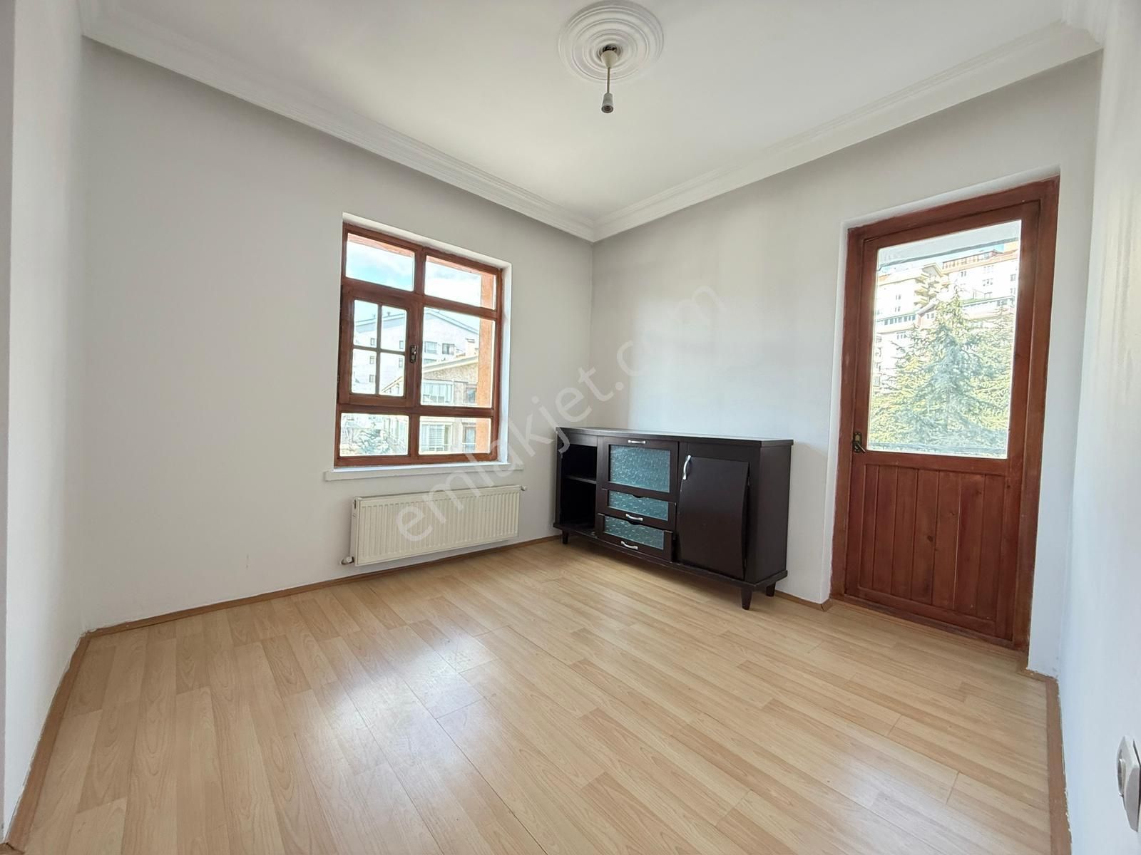 İncirli Barışyolu Caddesi'nde Ara Katta Geniş Çift Balkon 3+1 Daire - Görsel 31