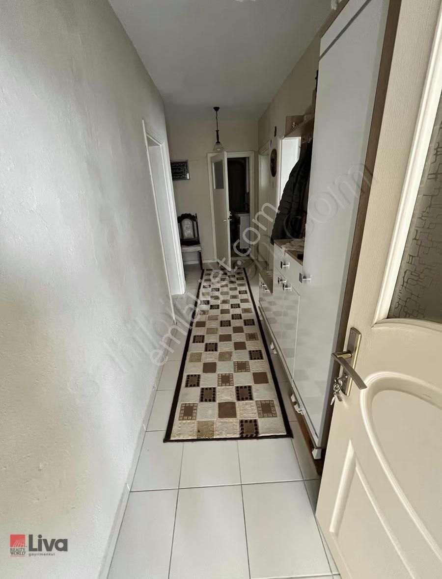 Rw Liva'dan Sütlüce Mah. Satılık 3 Kat İmarlı Müstakil Ev - Görsel 3