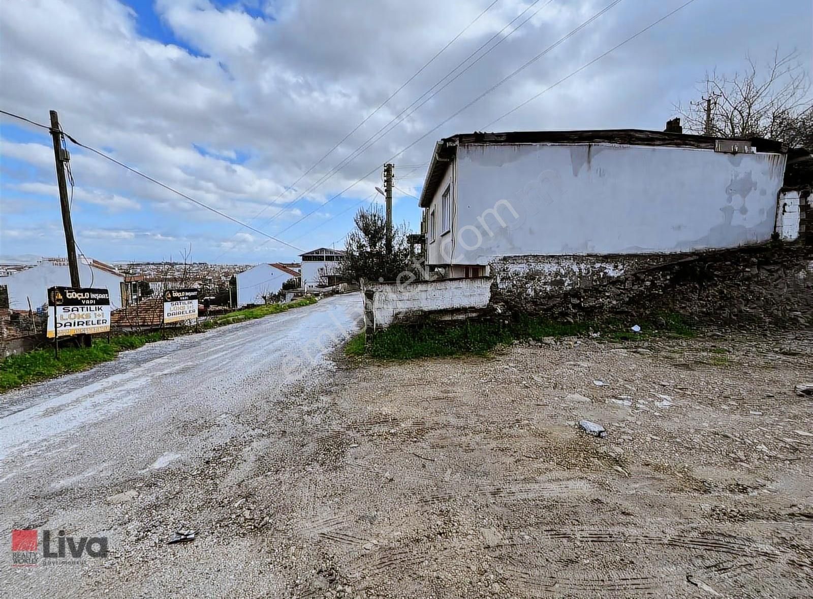 Rw Liva'dan Sütlüce Mah. Satılık 3 Kat İmarlı Müstakil Ev - Görsel 27