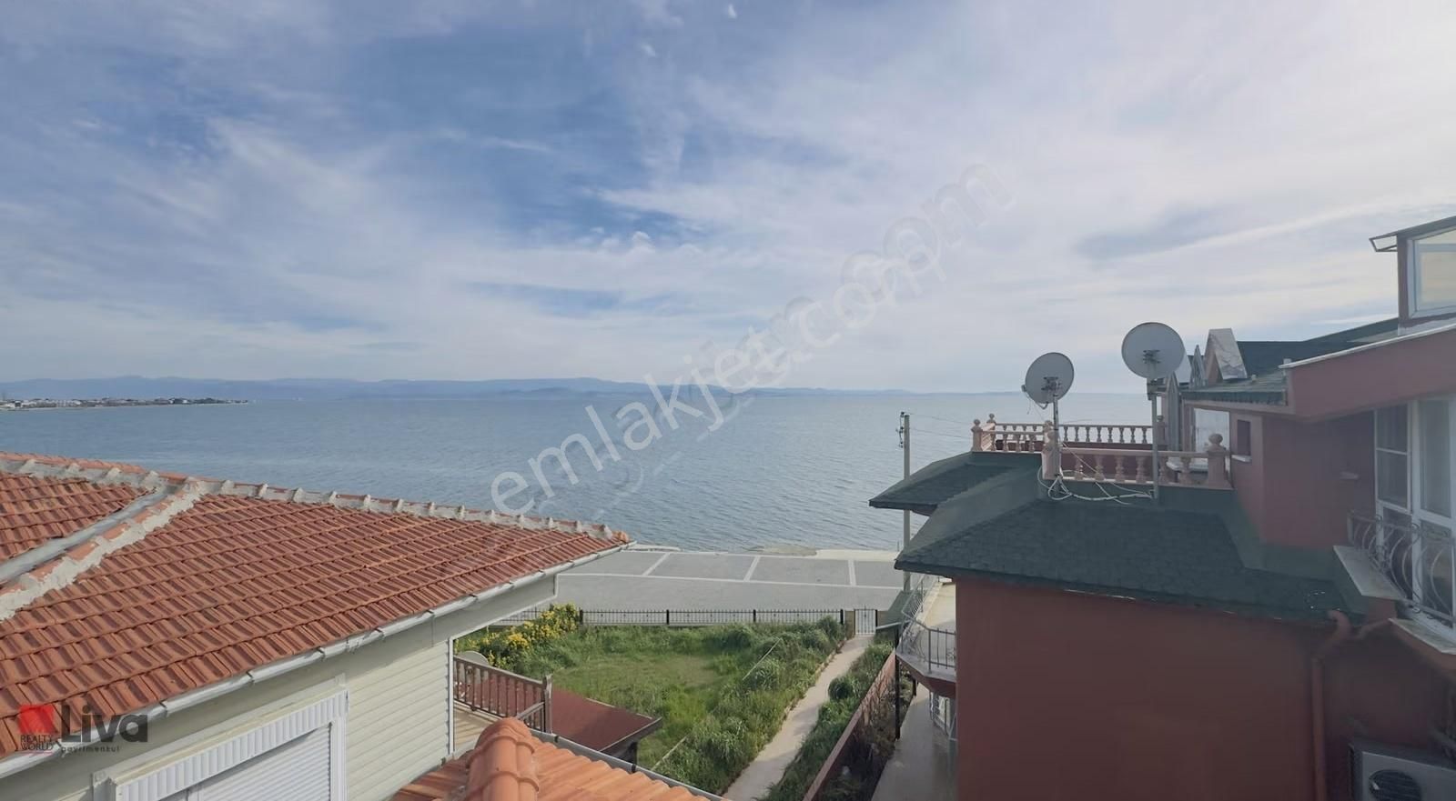 Altınoluk Avcılar Altında Satılık Deniz Manzaralı Tripleks - Görsel 23