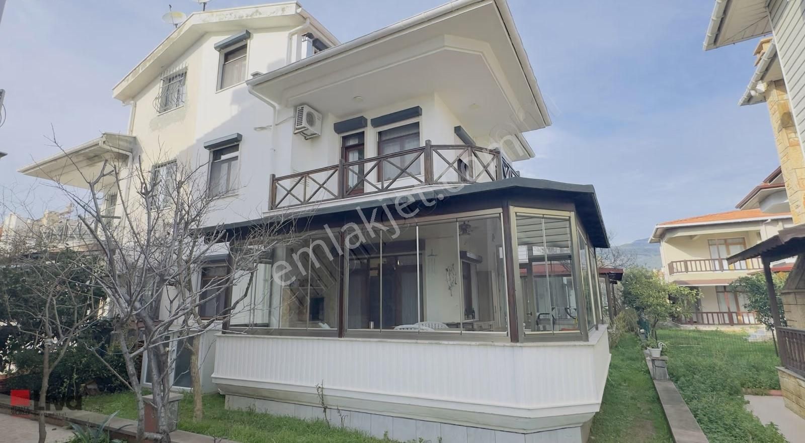 Altınoluk Avcılar Altında Satılık Deniz Manzaralı Tripleks