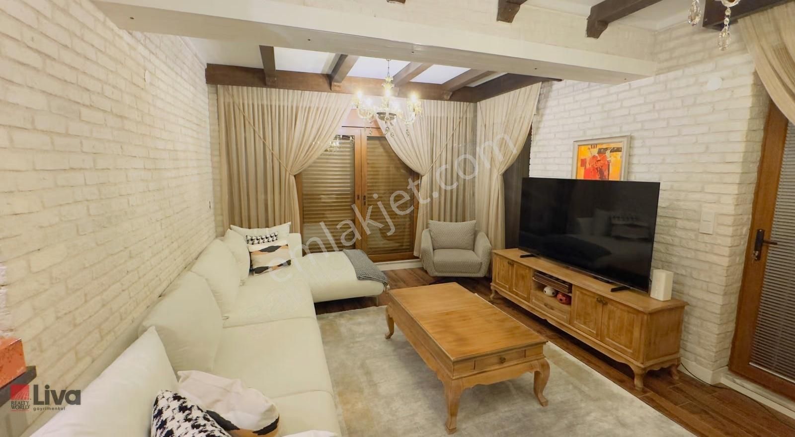 Altınoluk Köyünde | Kesintisiz Panoramik Deniz Manzaralı Villa - Görsel 6