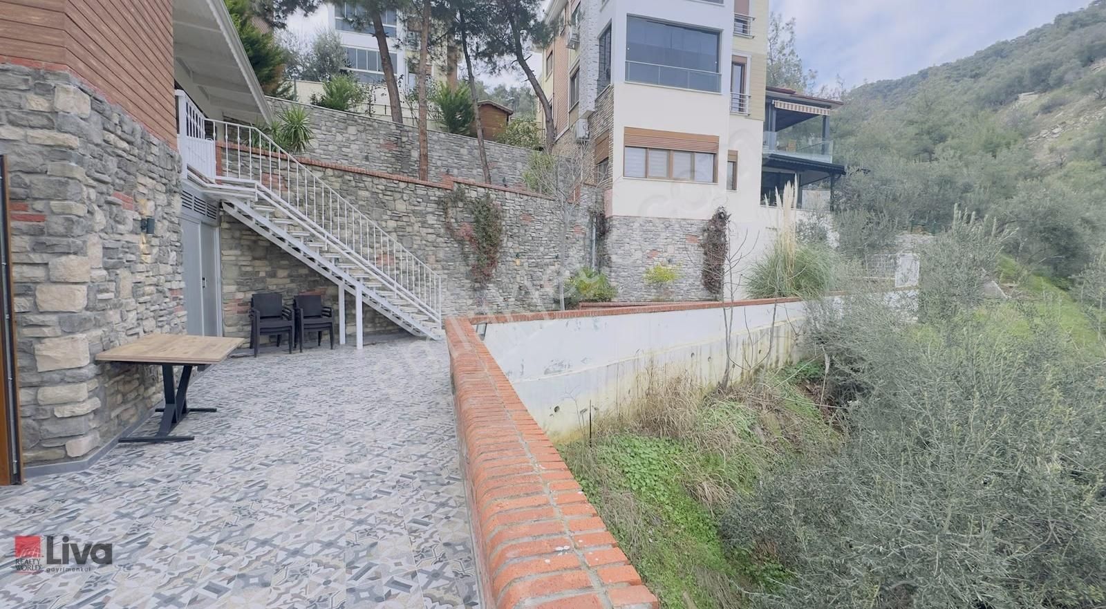 Altınoluk Köyünde | Kesintisiz Panoramik Deniz Manzaralı Villa - Görsel 3