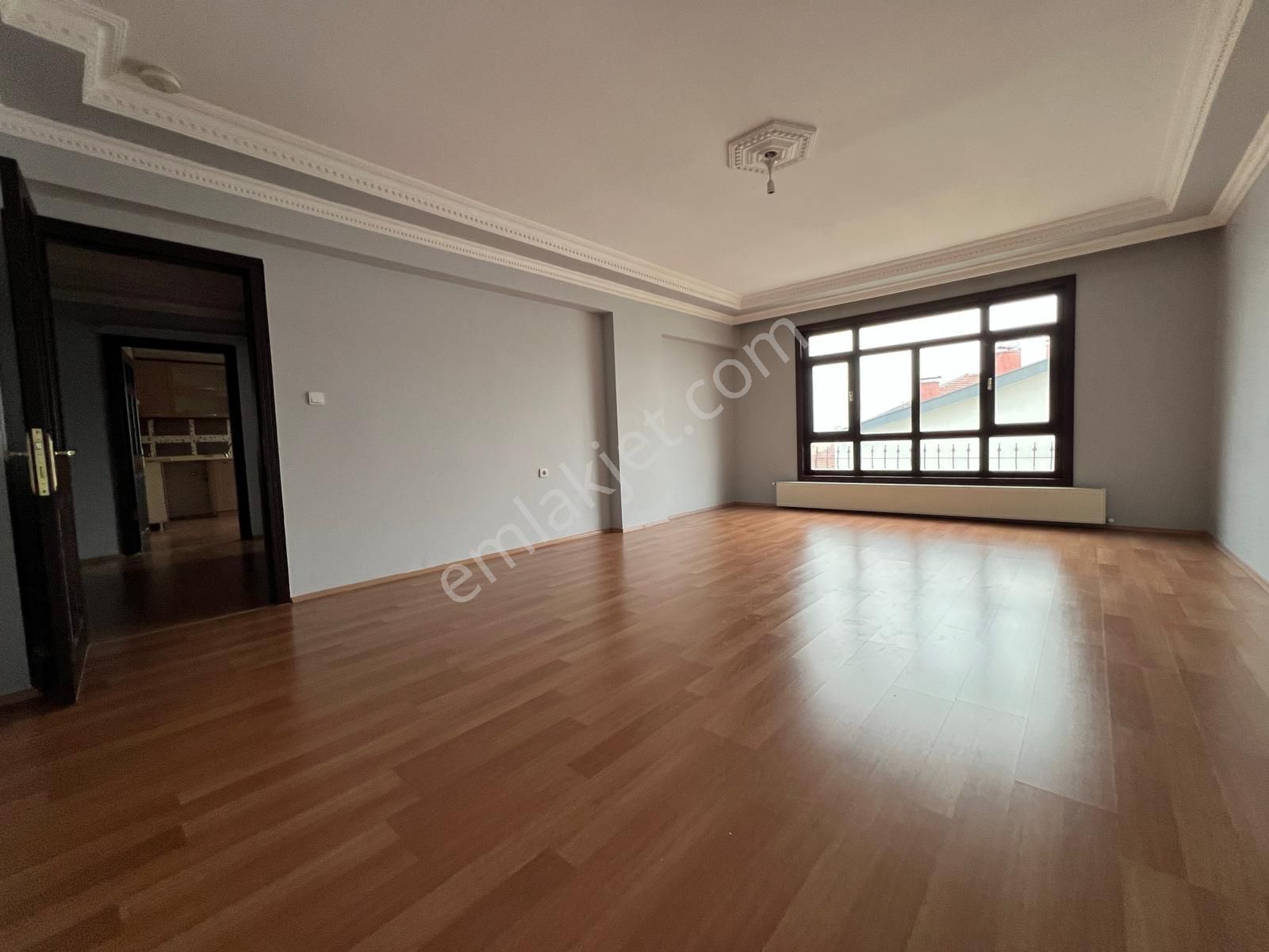 Yayla'da Ara Katta 3+1 Bağımsız Asansörlü Güney Cephe Manzaralı Daire - Görsel 3