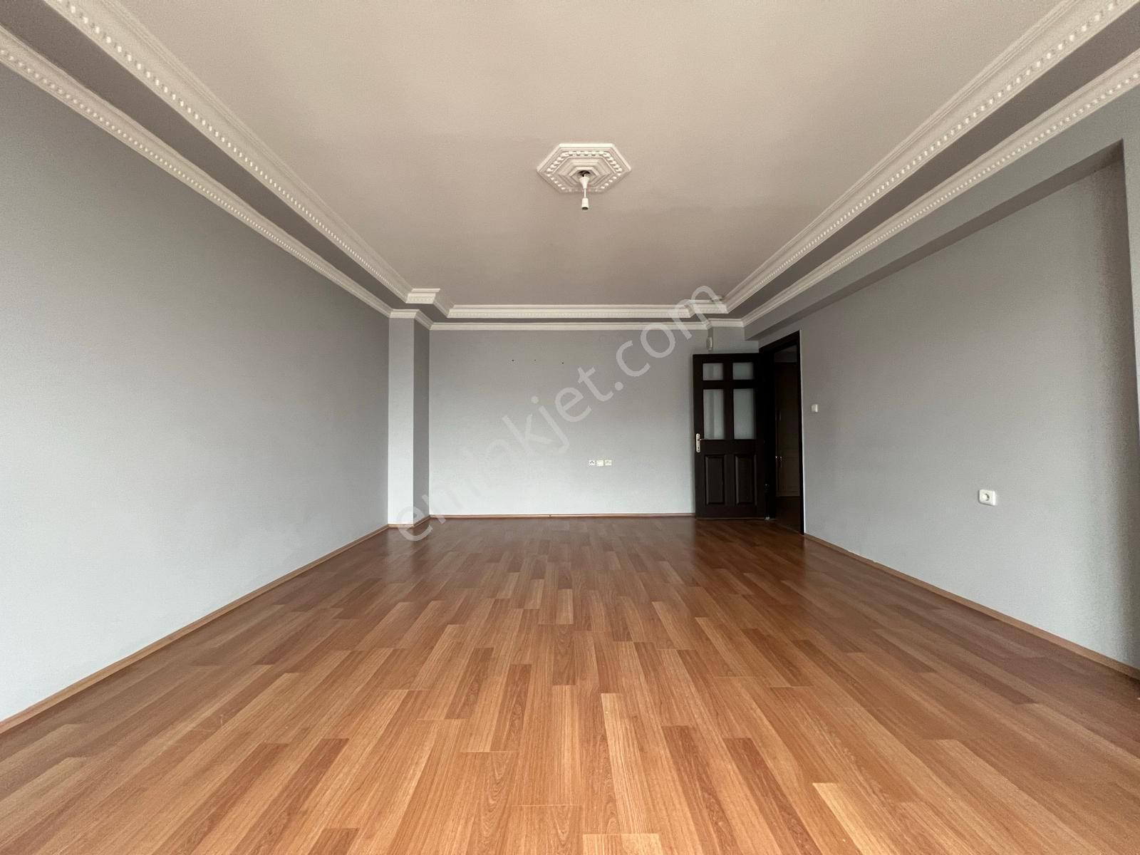 Yayla'da Ara Katta 3+1 Bağımsız Asansörlü Güney Cephe Manzaralı Daire - Görsel 8