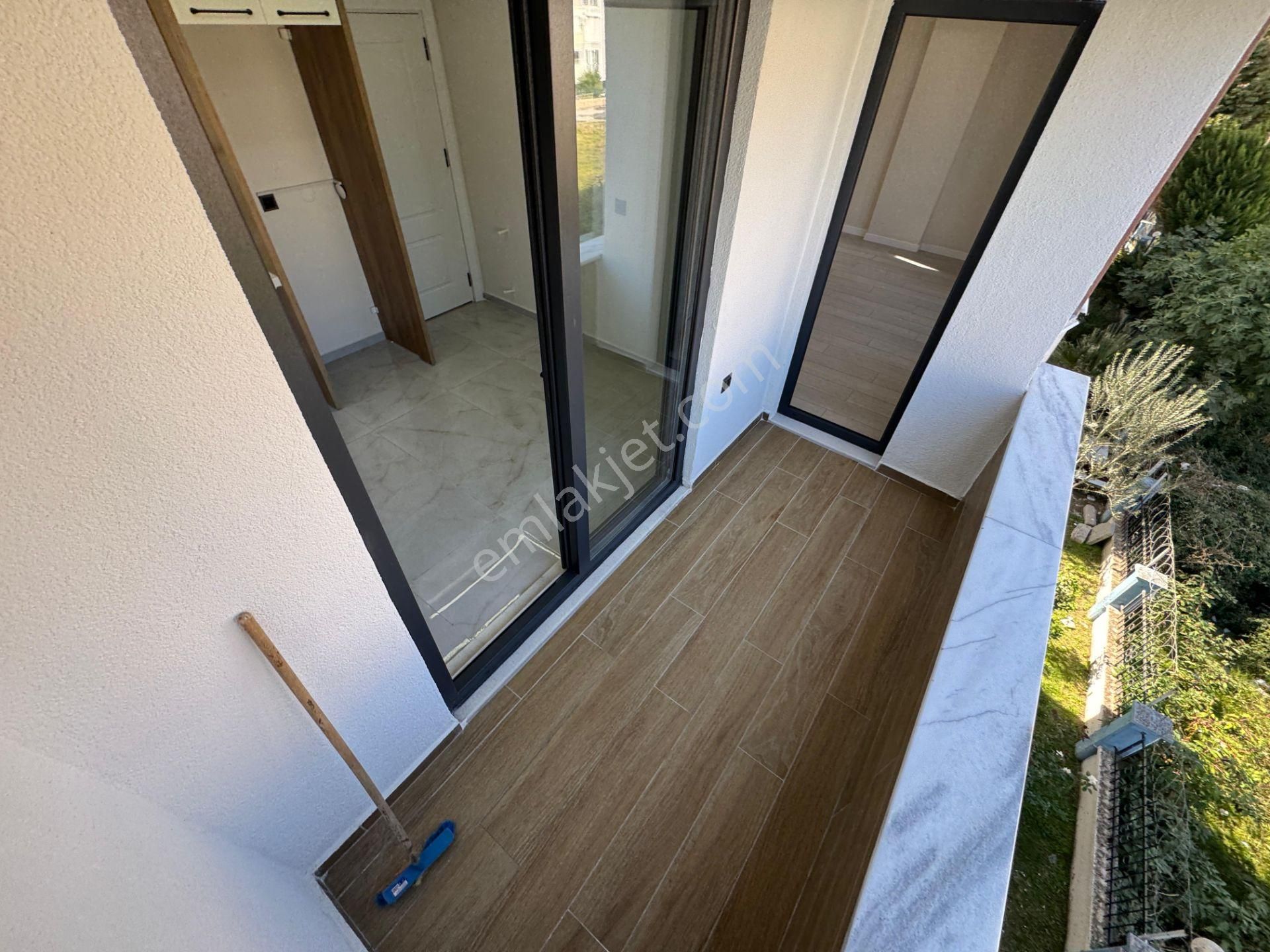 🟠🟠alfa'dan Akçay'da Satılık Lüx Tasarımlı Ön Cephe Arakat Çift Balkon Ayrı Mutfak 3+1 Daire E - Görsel 7