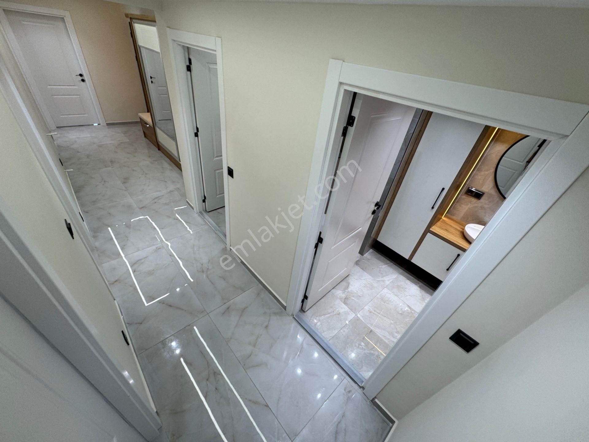 🟠🟠alfa'dan Akçay'da Satılık Lüx Tasarımlı Ön Cephe Arakat Çift Balkon Ayrı Mutfak 3+1 Daire E - Görsel 23