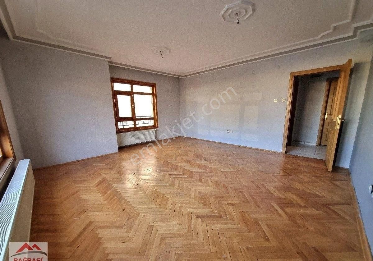 Etlik Caddesi'nde 2+1 Ortakat Bağımsız Açık Cepheli Güney Doğu Cephe Yapılı 2 Balkonlu - Görsel 5