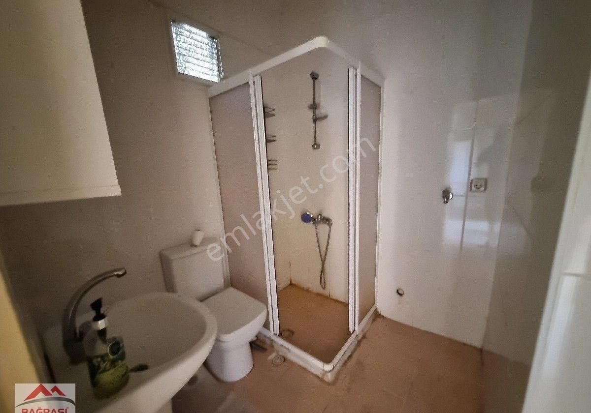 Aşağıeğlence Azık Sokak'ta 3+1 Bağımsız Güney Cephe Cam Balkonlu - Görsel 28