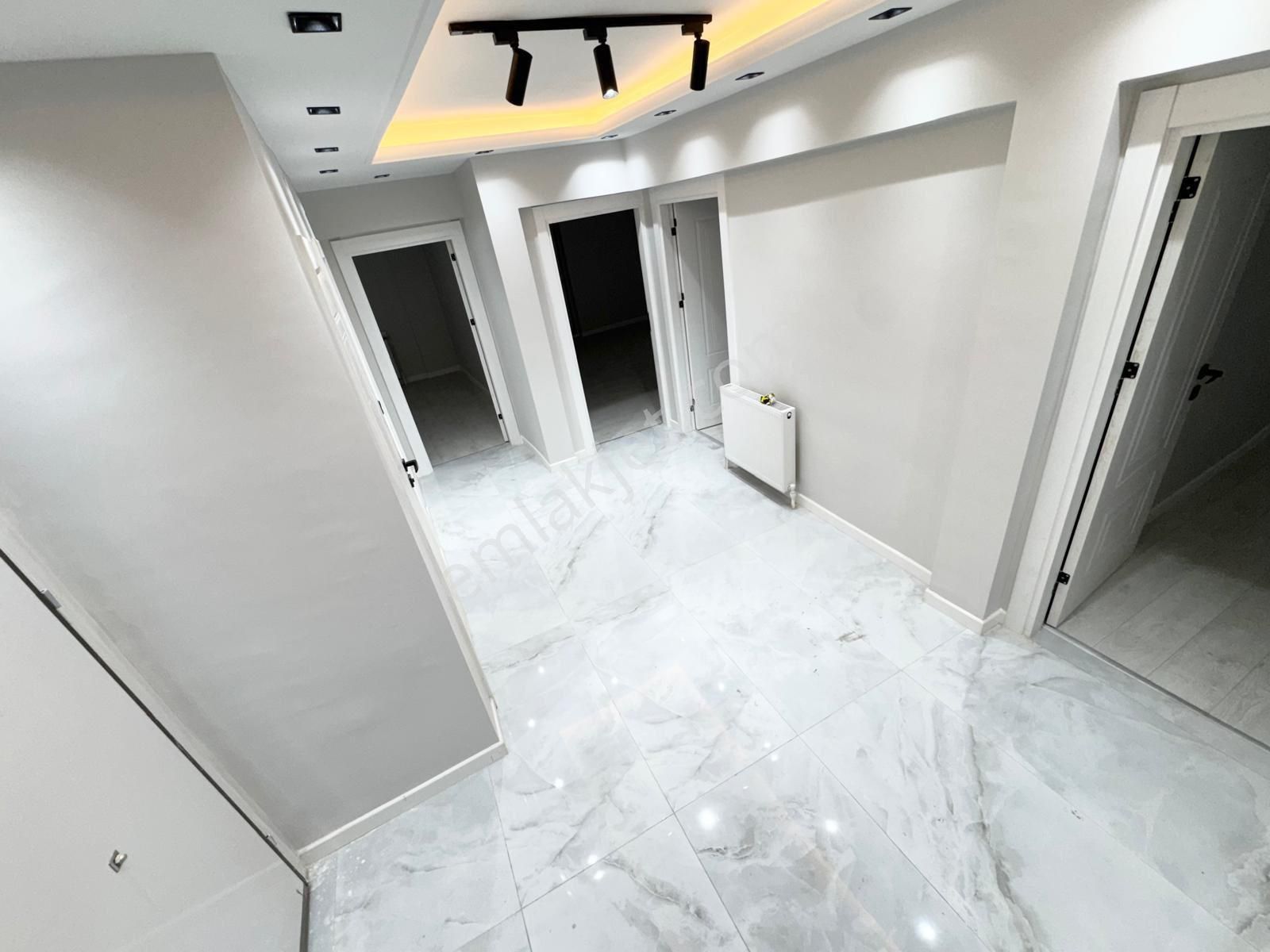 İstasyon Mh'de Bağımsız Lüks Sıfır Özel Dizayn Edilmiş 3+1 Daire - Görsel 11