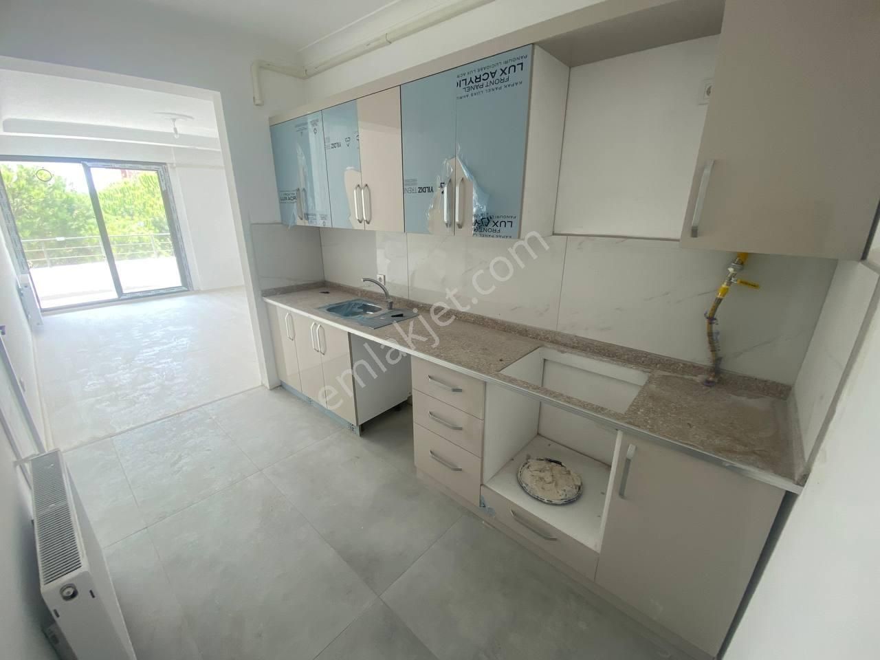 🏡🔴aktiften Bahçelievler'de Doğa İle Şehir Yaşamının Birleştiği Yerde Konforlu Satılık 2+1 Dair - Görsel 2