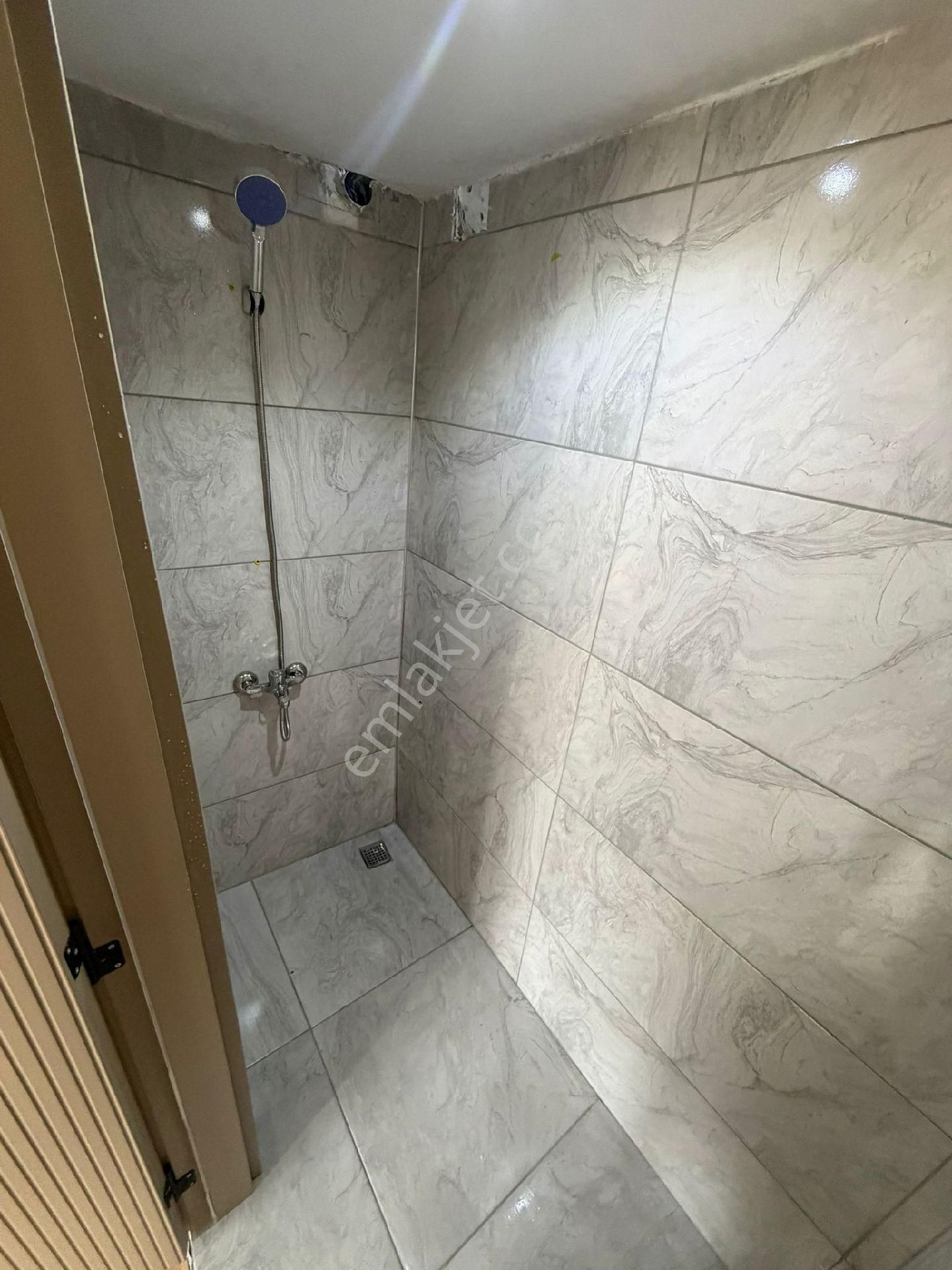 Devlet Hastanesi Üstünde Özel Hamam Bulunan Dairelerimiz Kat Seçeneklerıne Göre Fiyat - Görsel 8