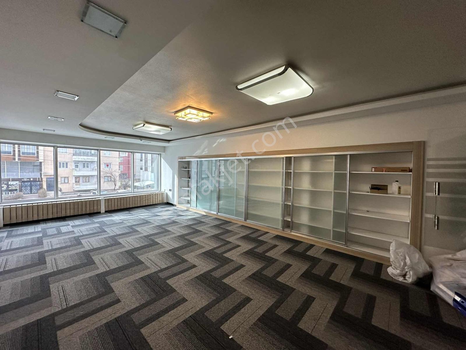 Hedef Emlak'tan Aksu Civarında 700 M2 Komple Kiralık Bina - Görsel 10