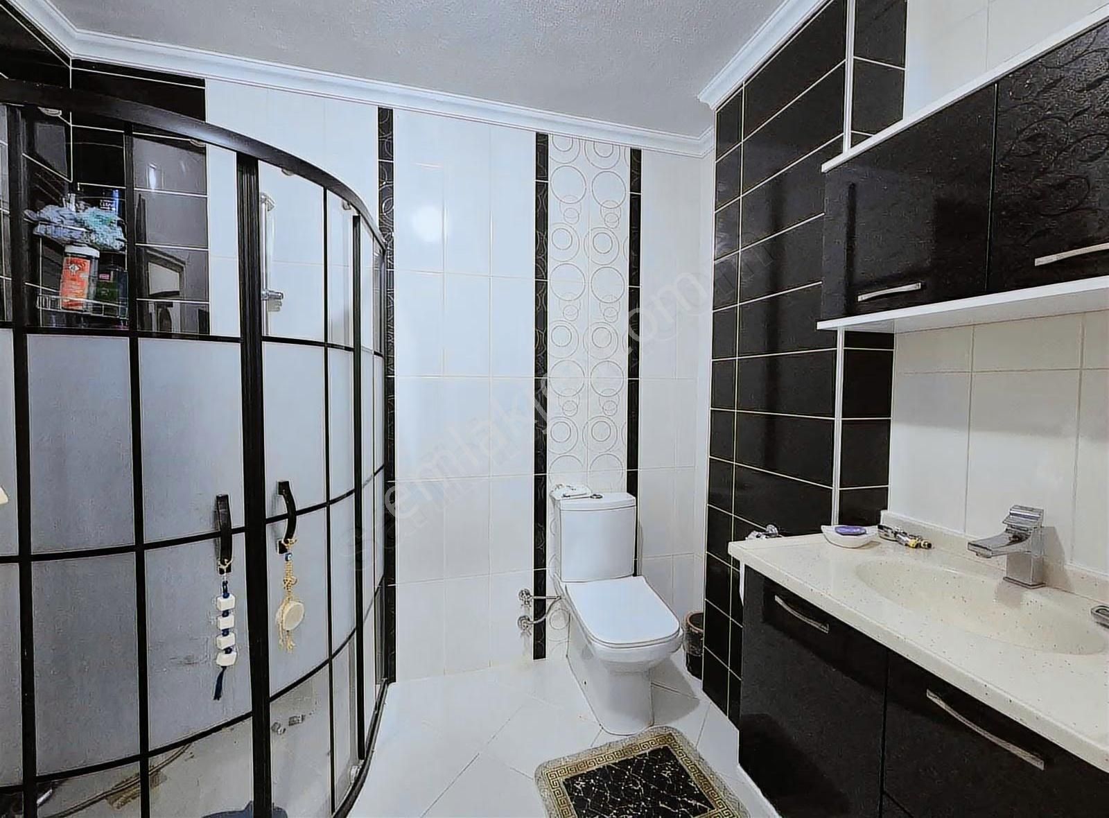 Hamidiye Mahallesi'nın En Güzel Yerinde - Görsel 4