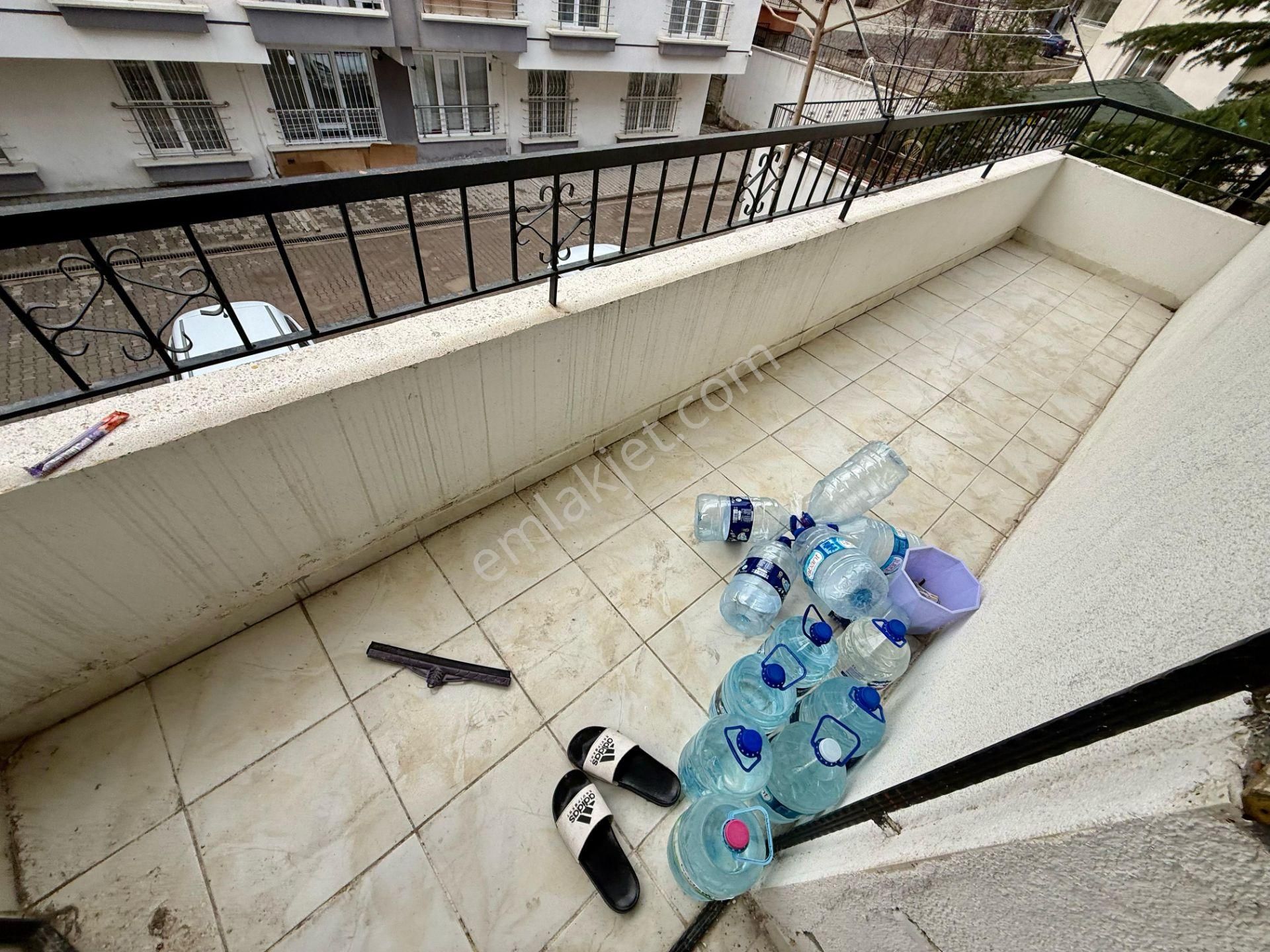 Pursaklar Mehmet Zengin Emlak'tan Fatih Mahallesinde, Ara Kat, Masrafsız 3+1 Daire - Görsel 23