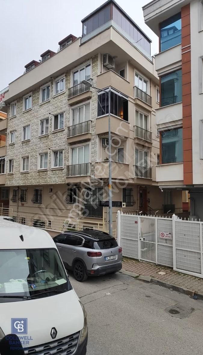 Aydınevler Merkezi Konumda 1+1 Satılık Site İçinde, Otoparklı