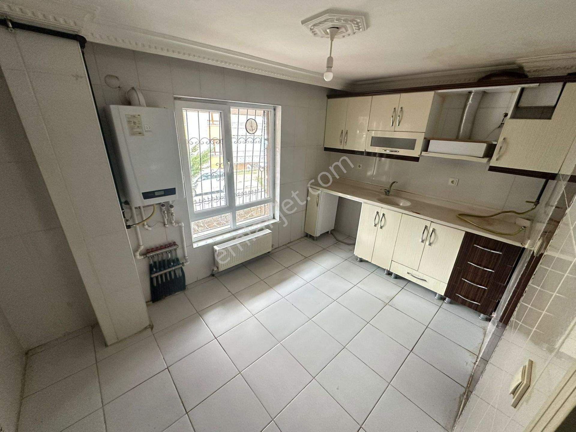 Bademlik Kapalı Pazar Yeri Yakını 3+1 Ön Cephe Asansörlü