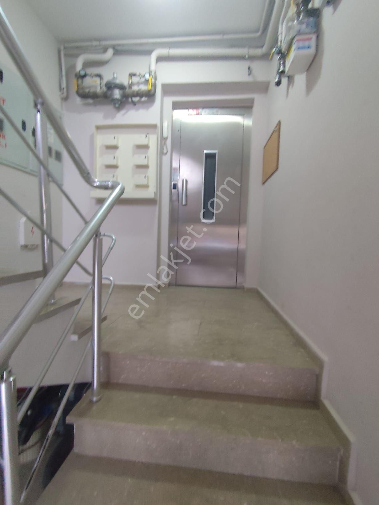 Görgülü Emlaktansatılık3+1sarıgazi - Görsel 21