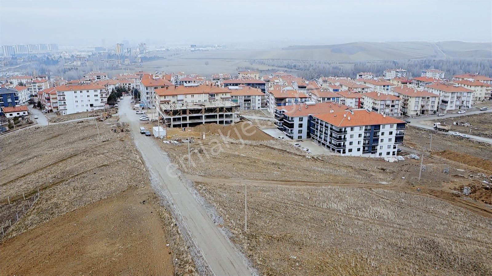 *altınova Da Yüksek Kat İmarlı Bi Daire Getirili Şehrin İçinde* - Görsel 13