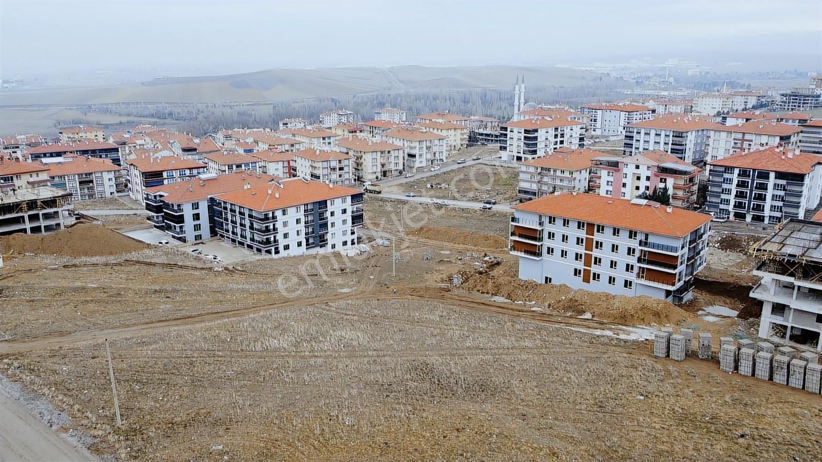 *altınova Da Yüksek Kat İmarlı Bi Daire Getirili Şehrin İçinde* - Görsel 12